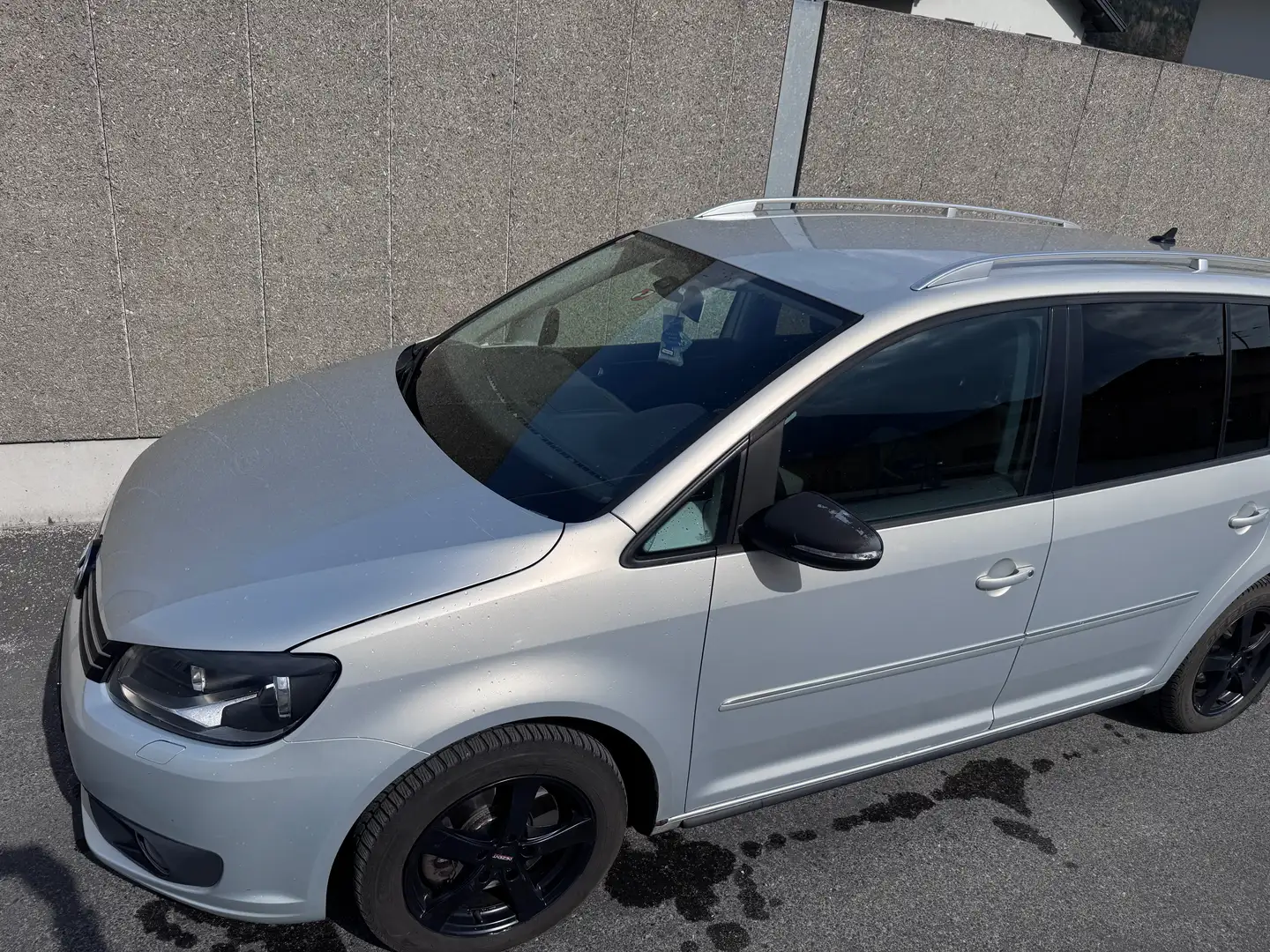Volkswagen Touran Touran Highline 2,0 TDI DPF Highline Silber - 1