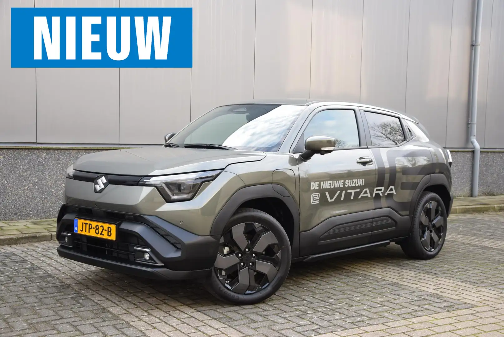 Suzuki Vitara e Style 61 kWh | "Rijd als één van de eersten in 2 Rot - 1