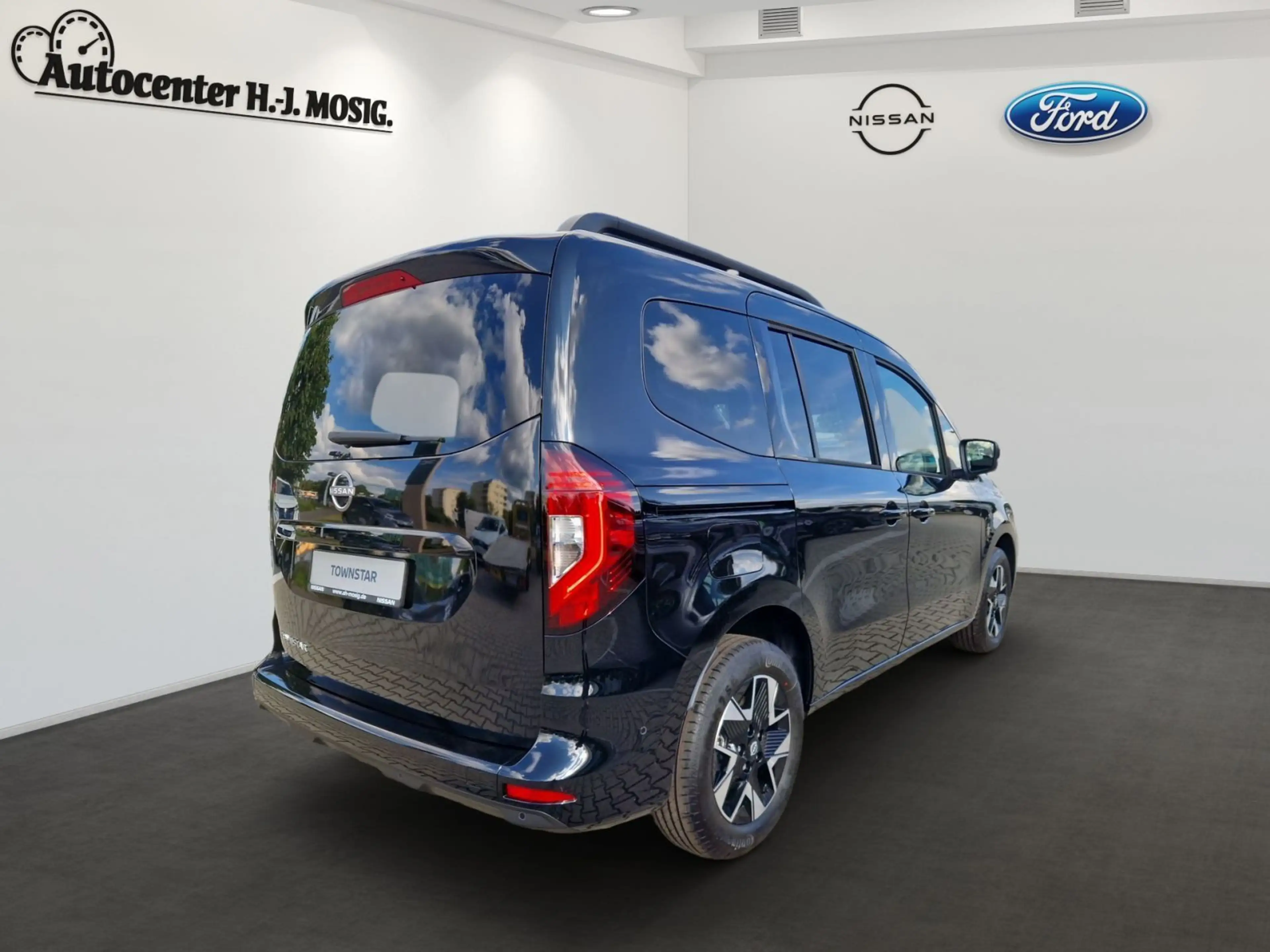 Nissan Townstar Kombi L1 Tekna Automatik — photo 7