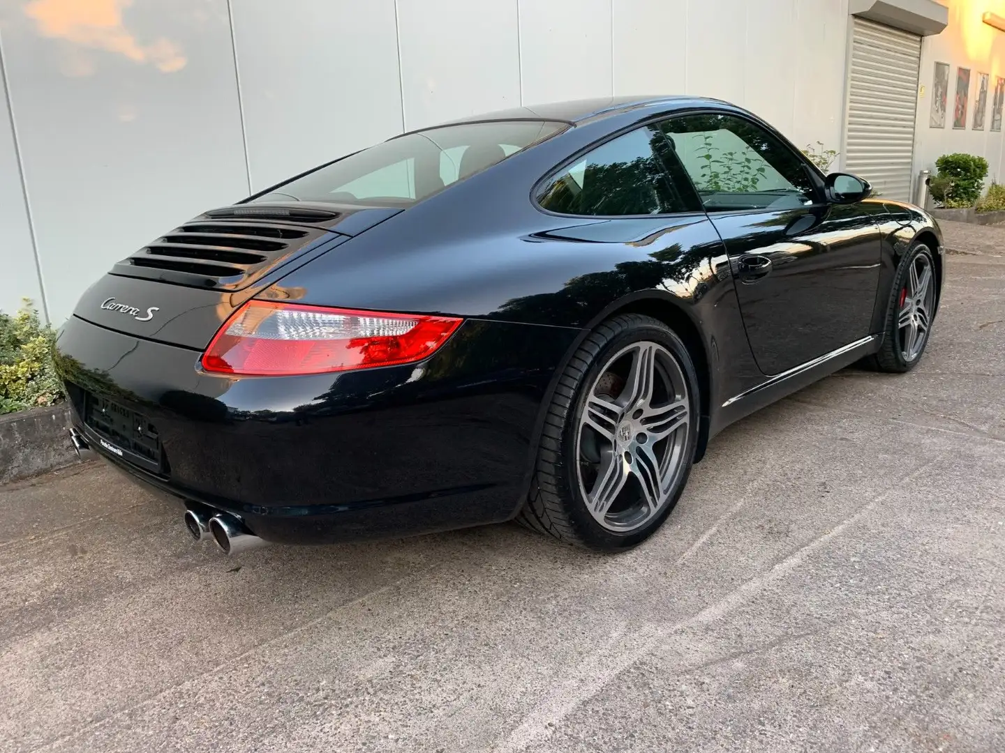 Porsche 997 S Tip  Klappe 2. Hd. neuer Motor bei 100 Tkm Schwarz - 2