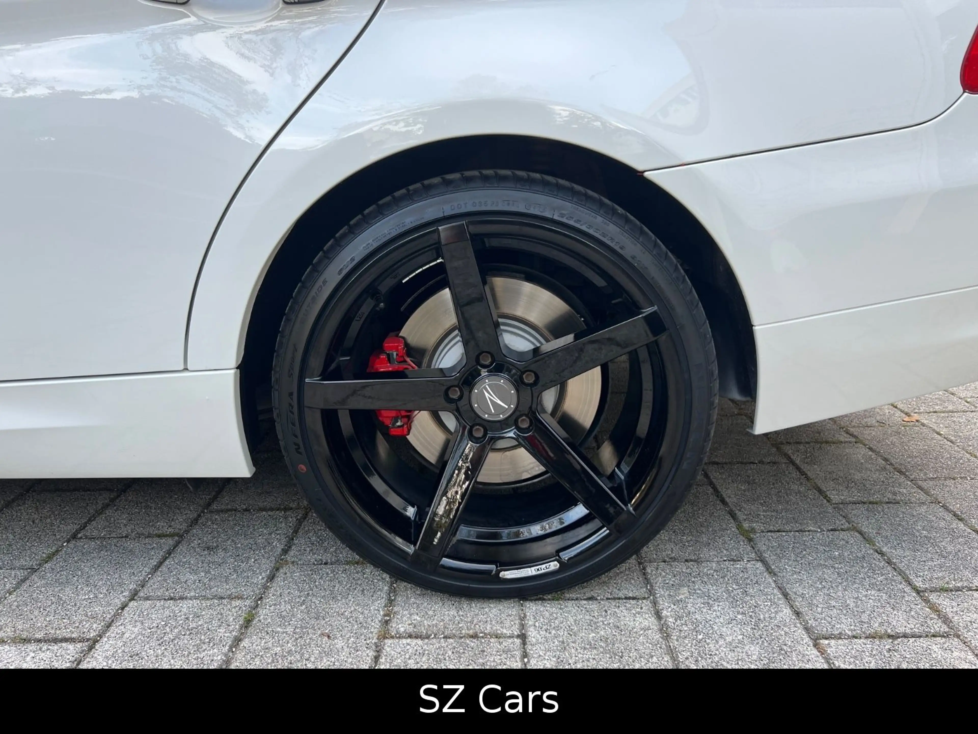 BMW 335 Touring i xDrive PANO LEDER AUT SHZ KEYLESS — photo 12
