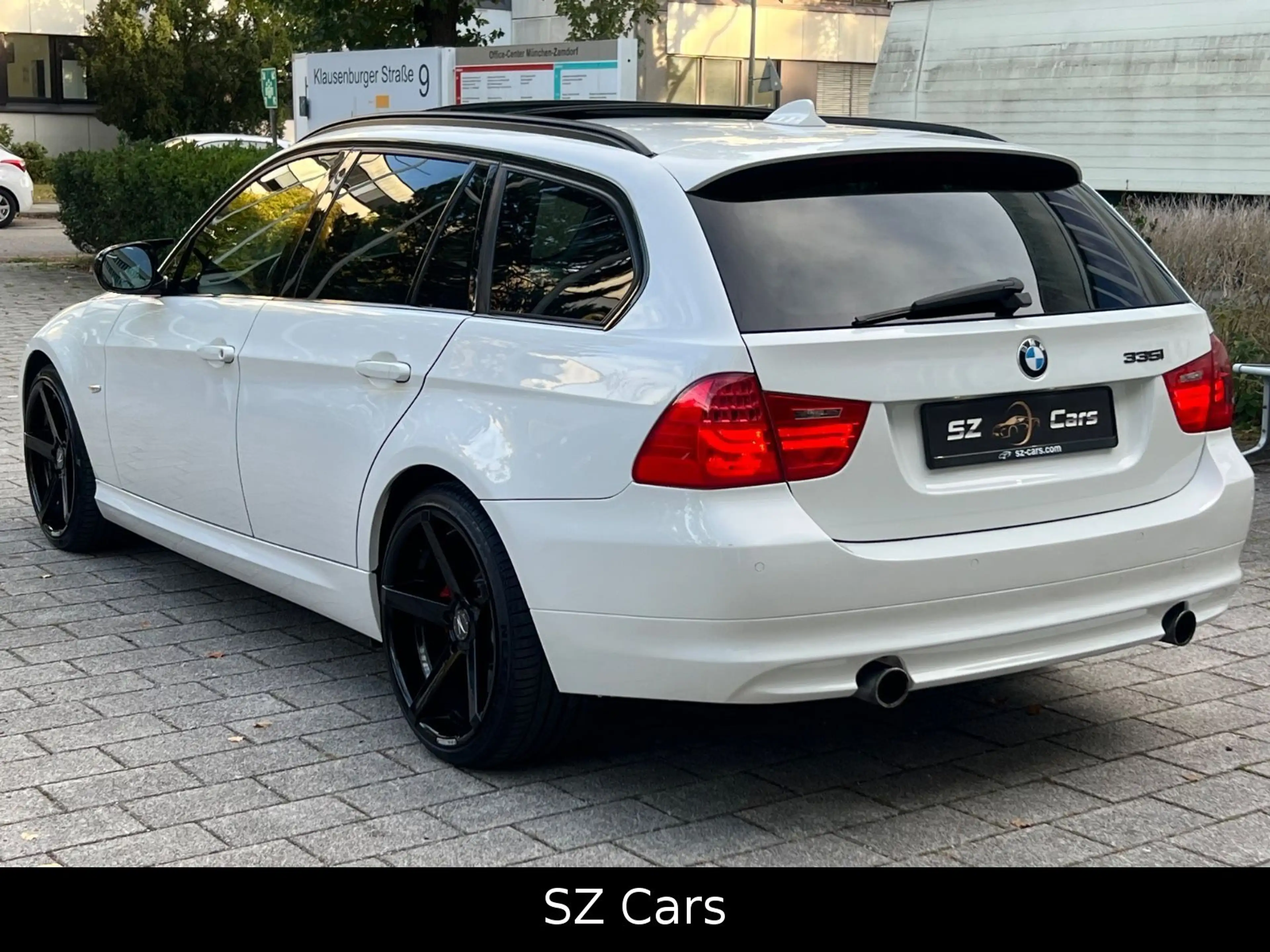 BMW 335 Touring i xDrive PANO LEDER AUT SHZ KEYLESS — photo 8