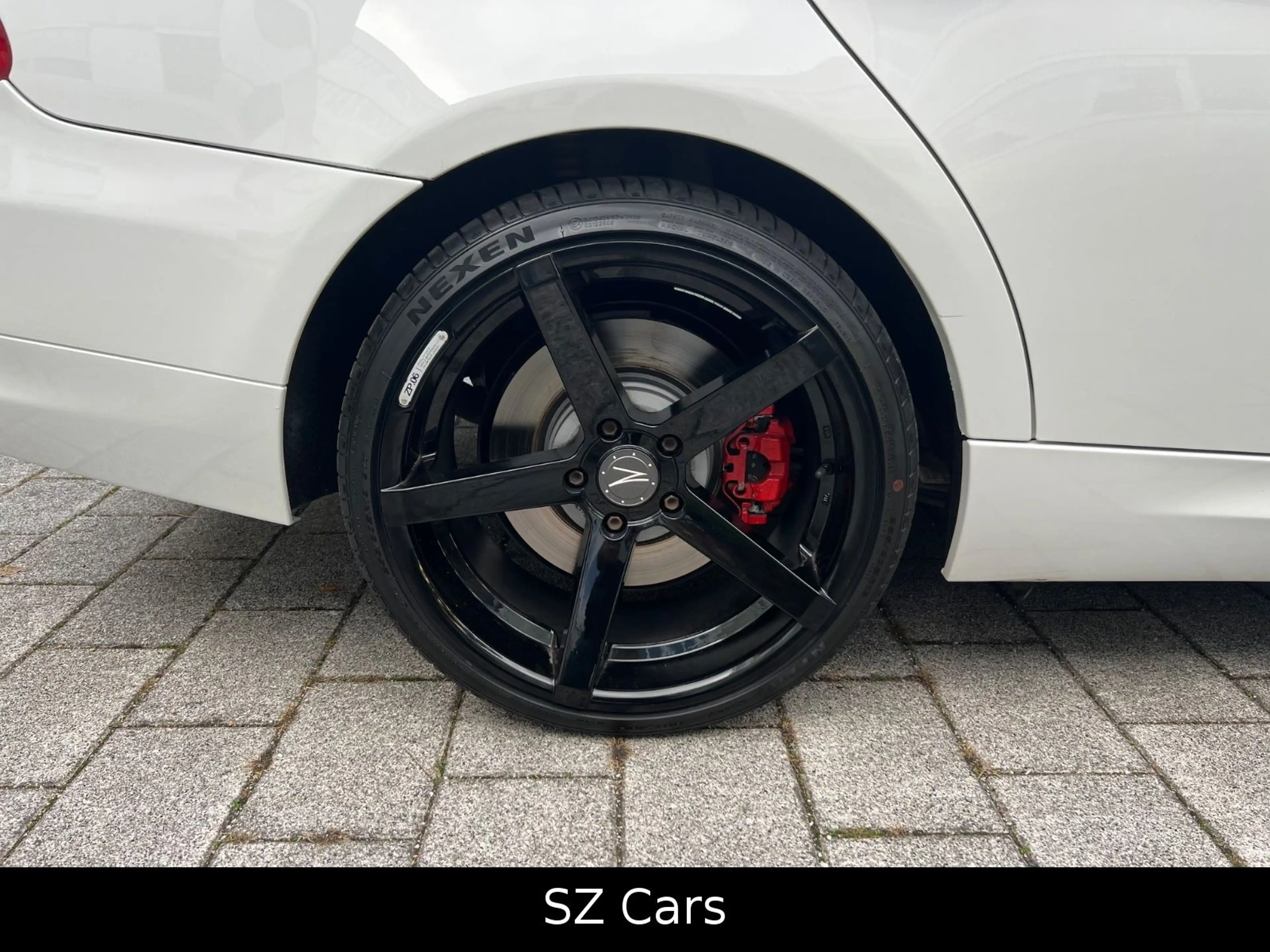 BMW 335 Touring i xDrive PANO LEDER AUT SHZ KEYLESS — photo 13