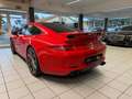 Porsche 911 Carrera 4 GTS Rood - thumbnail 4