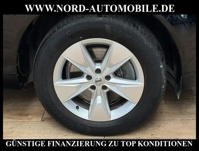 Volvo XC60 view 15