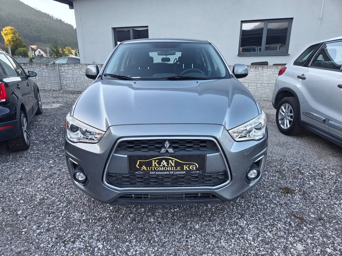 Mitsubishi ASX ASX 1,8 DI-D LP Comfort Line Comfort Line Grau - 2