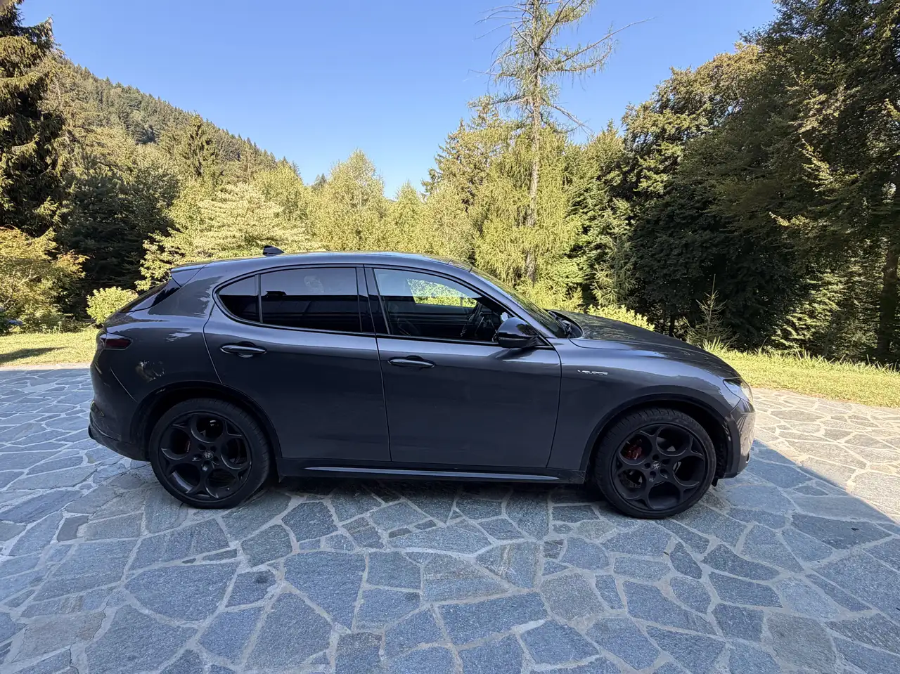 Alfa Romeo Stelvio 2024