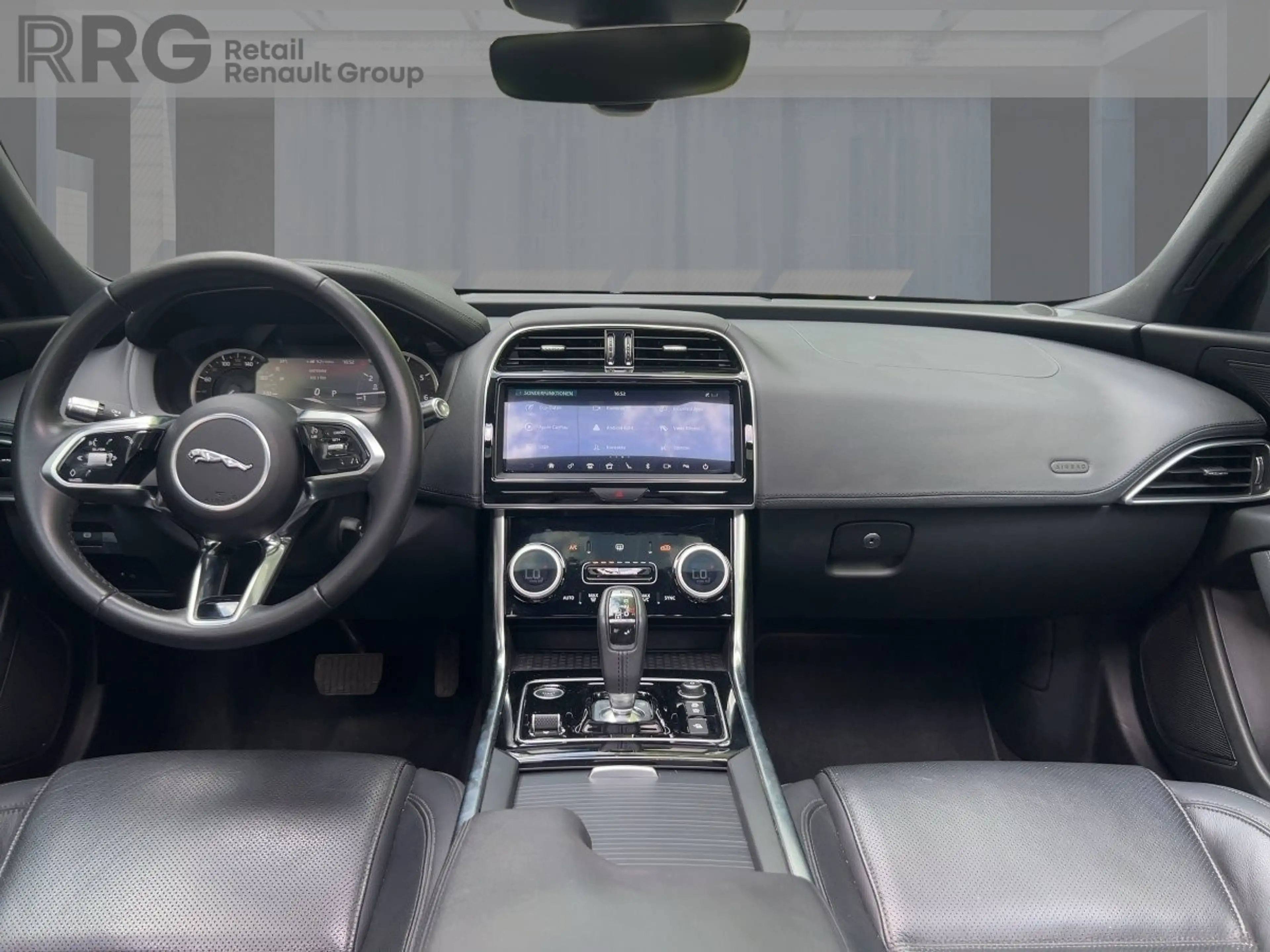 Jaguar XE P250 S Start/Stopp Kamera Pano Sitzheizung — photo 10