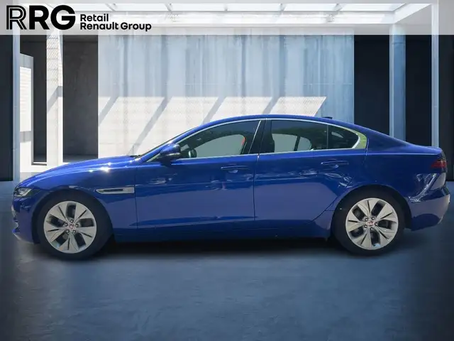 Jaguar Xe view 2