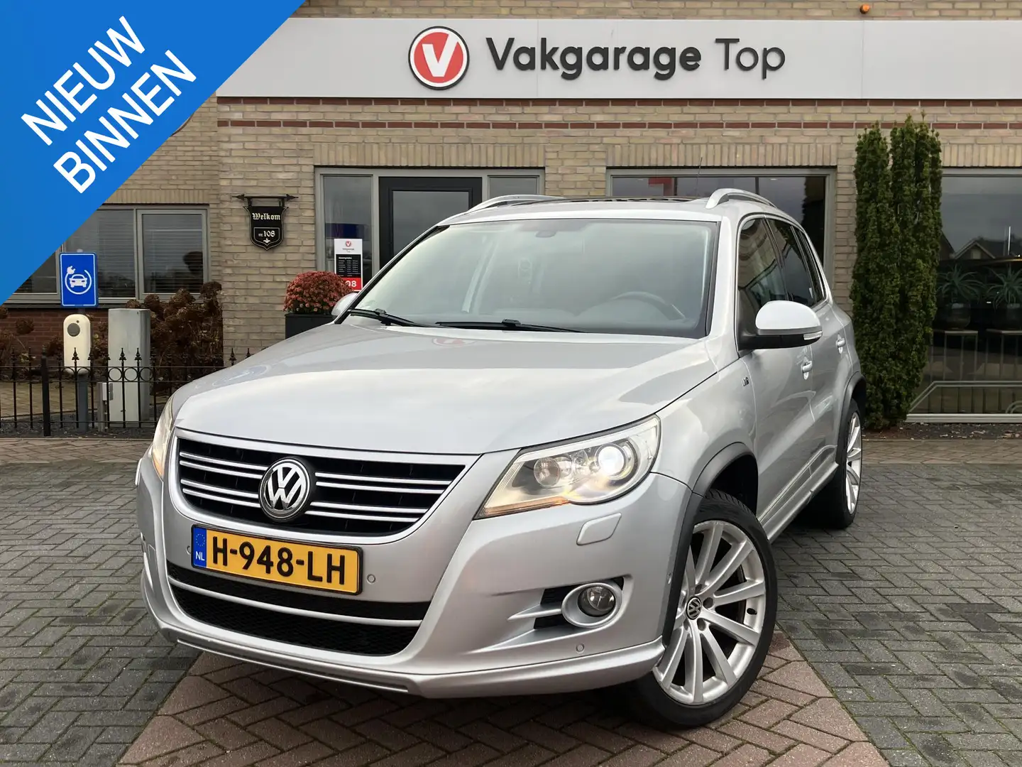 Volkswagen Tiguan 2.0 TSI 4Motion R-Line | Camera | Leder | Pano Gris - 1