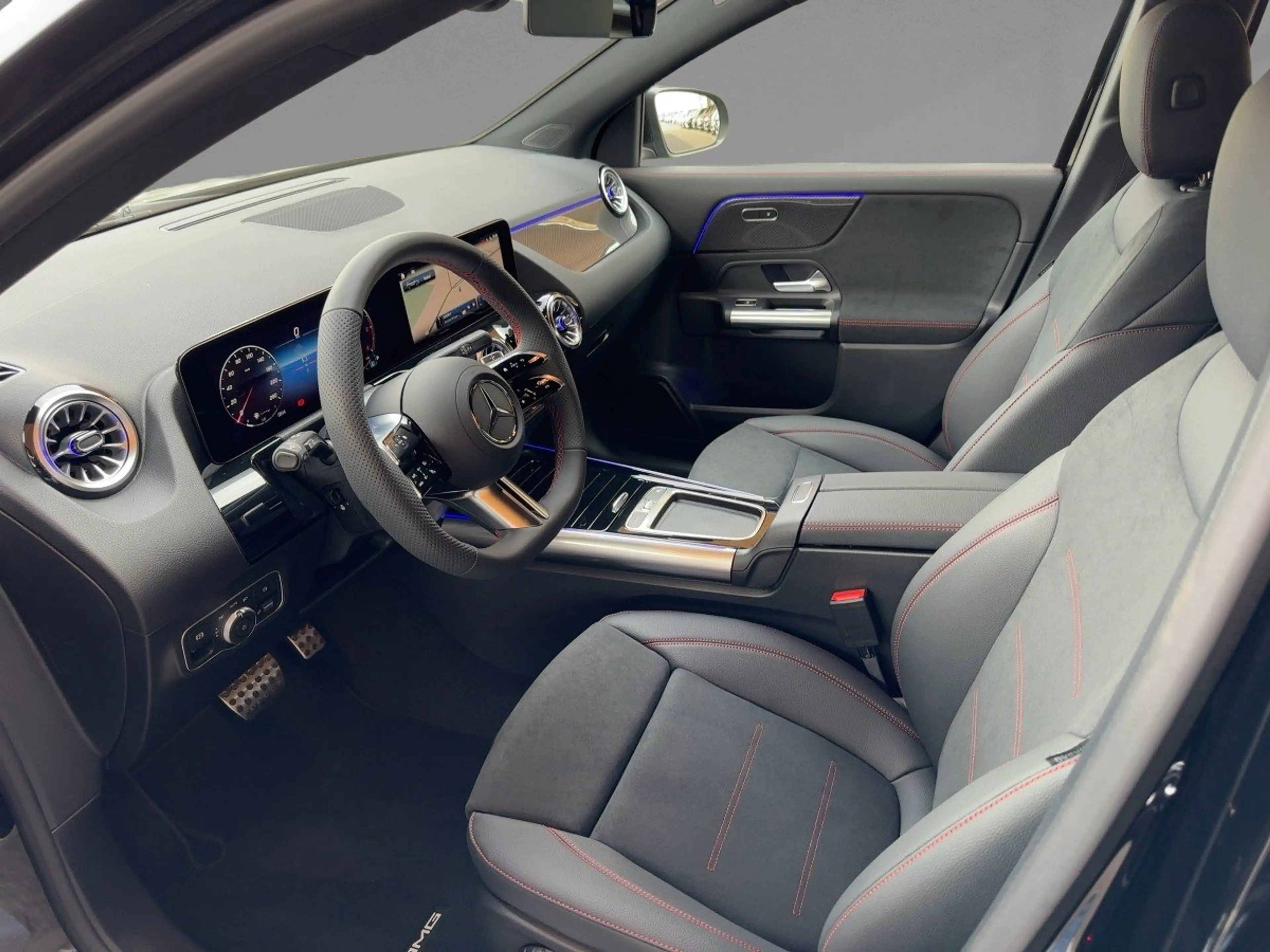 Mercedes-Benz GLA 200 d 4MATIC AMG-Line AHV LRHZG Distr Night — photo 8