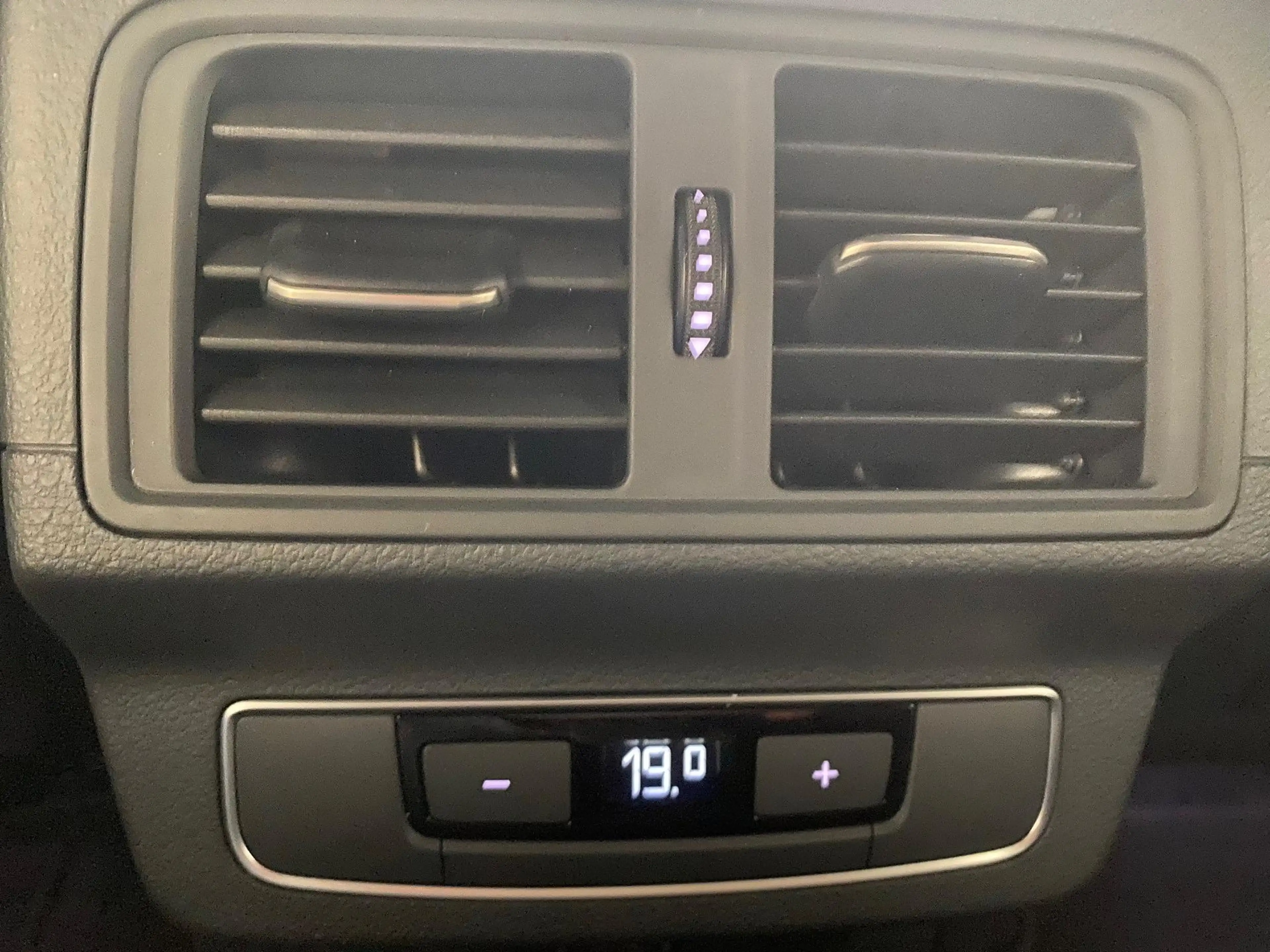 Audi Q5 Sportback 40 TDI quattro S line MATRIX*NAVI*RFK... — photo 25