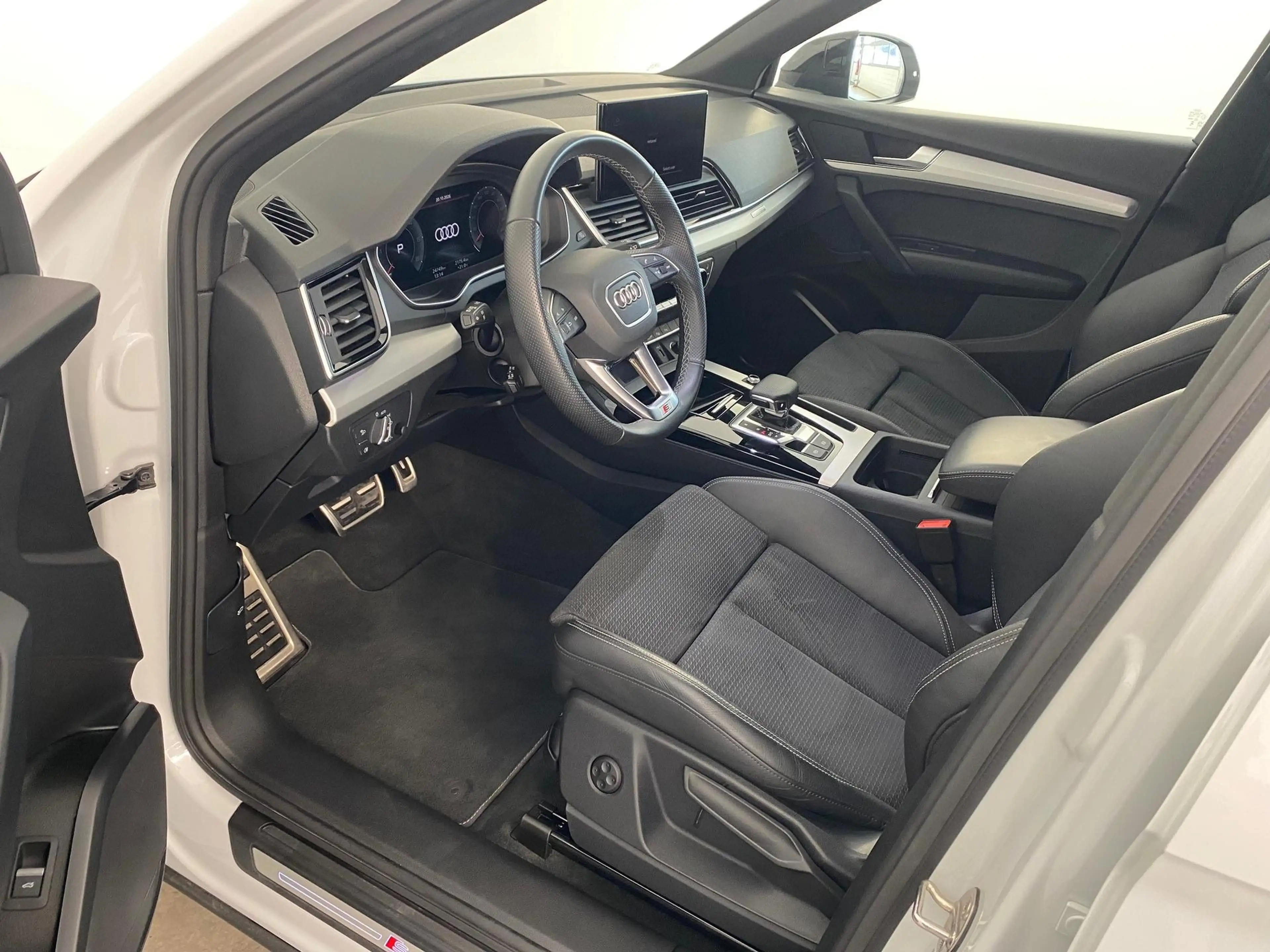 Audi Q5 Sportback 40 TDI quattro S line MATRIX*NAVI*RFK... — photo 4