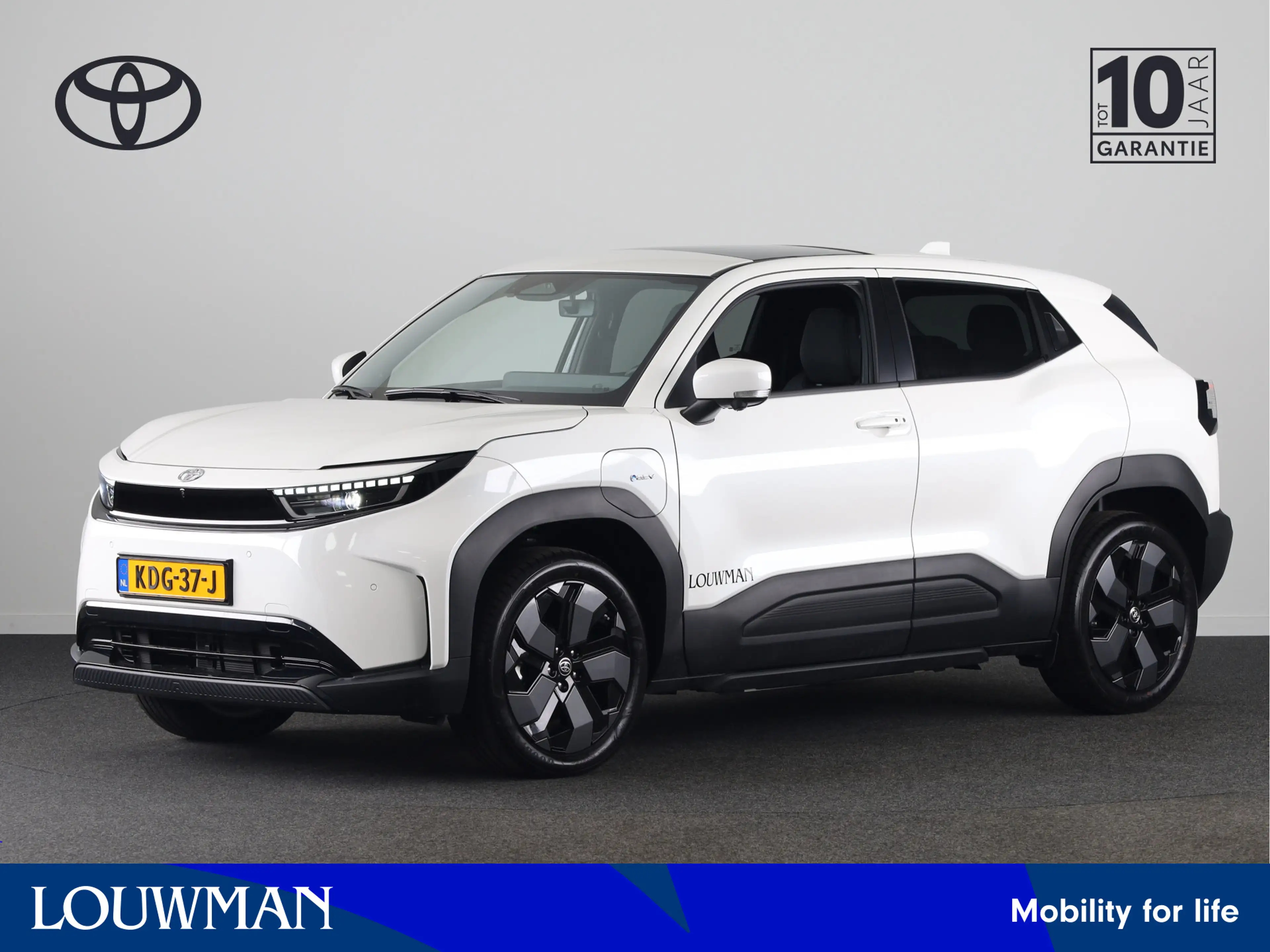 Toyota Urban Cruiser Executive 61 kWh *DEMO* | Panoramadak | 360° Camer