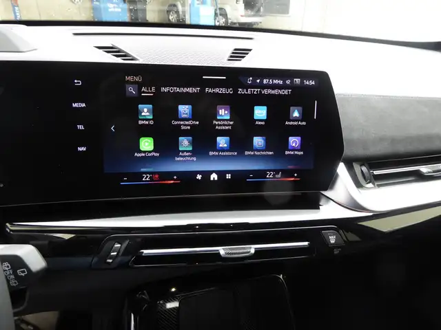 BMW X1 20 d xDrive M Sport Pro Paket Ansicht 12