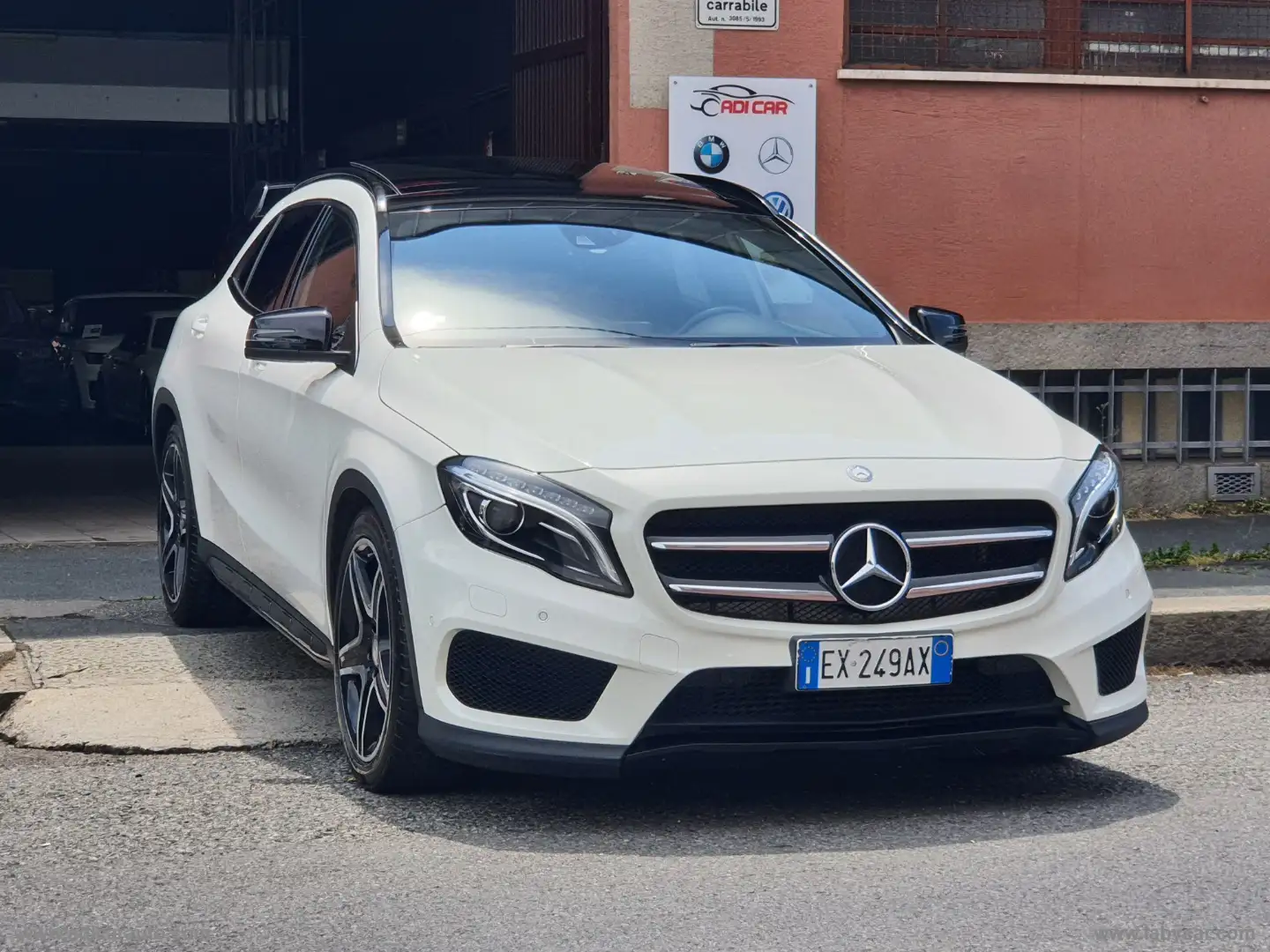Mercedes-Benz GLA 200 GLA 200 CDI Automatic 4Matic Premium Bianco - 1