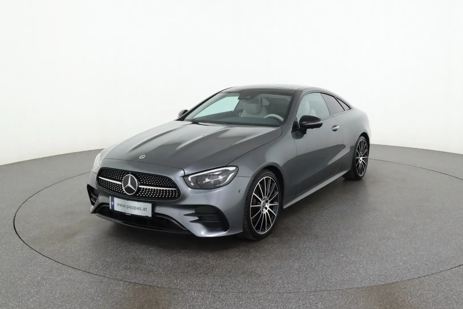 Mercedes-Benz E 220 d Coupé PTS Navi Pano AUT Cam LED EASY-PACK Grau - 2