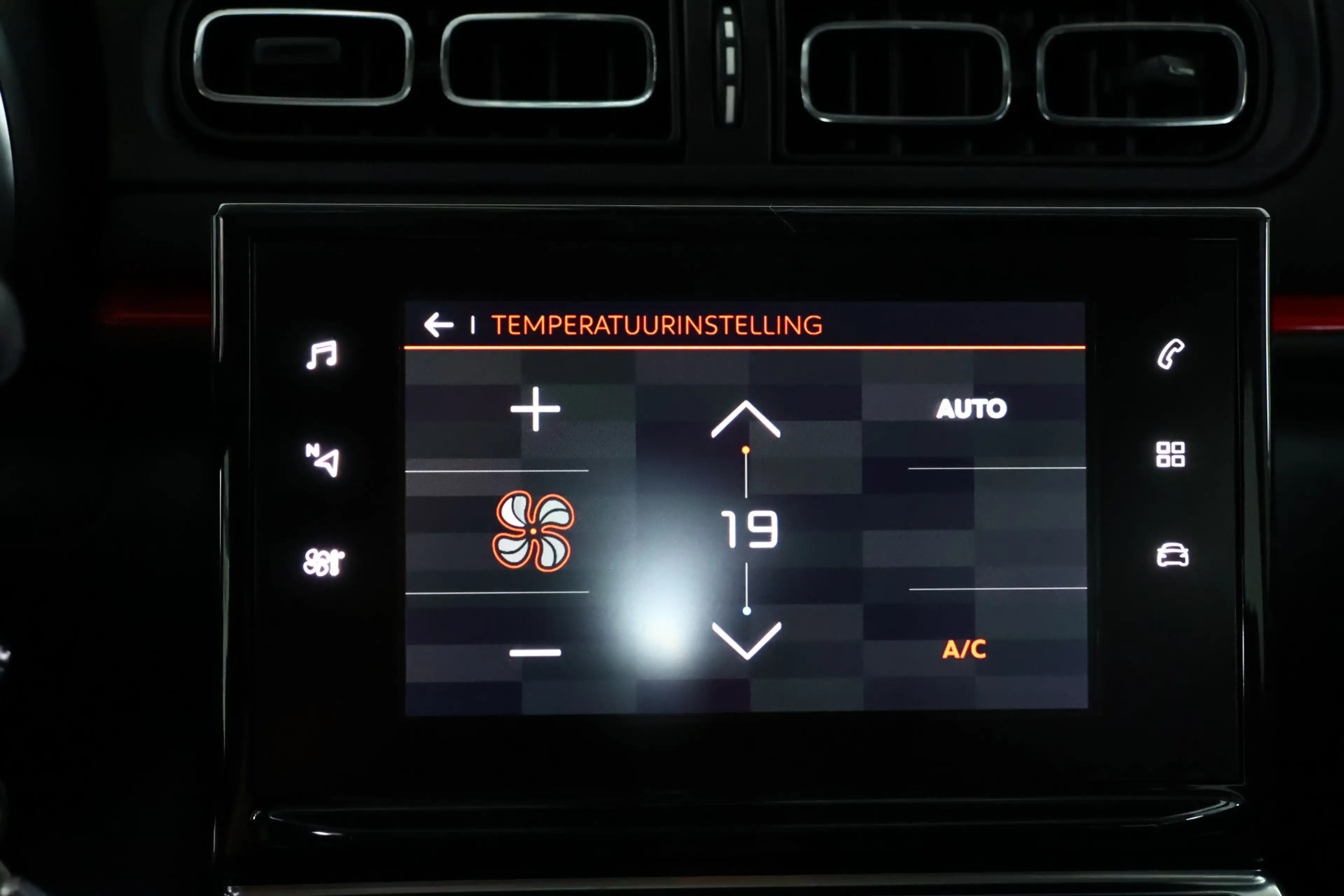 Citroen C3 1.2 PureTech S&S Shine Airco / Bluetooth / Carplay — photo 23