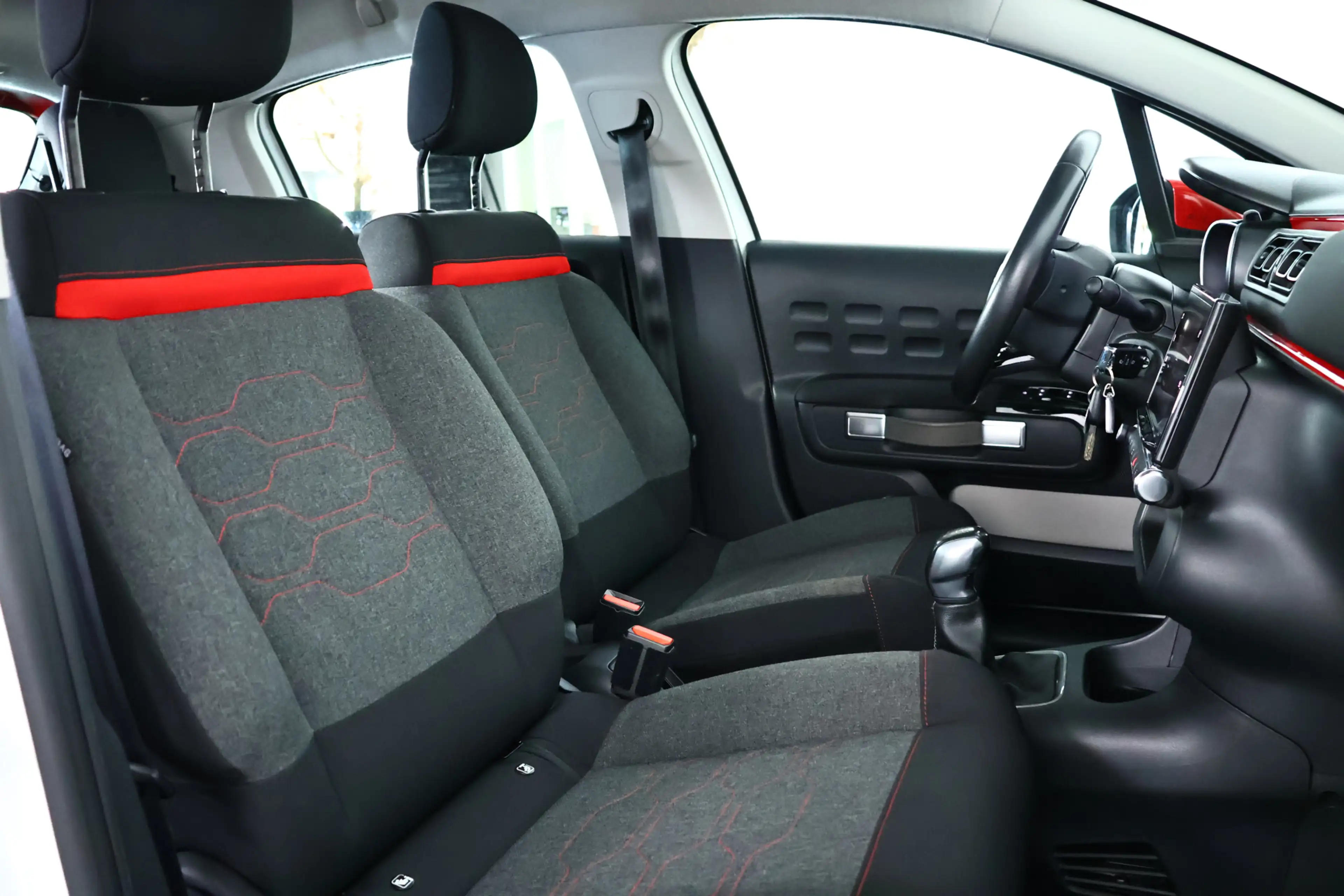Citroen C3 1.2 PureTech S&S Shine Airco / Bluetooth / Carplay — photo 14