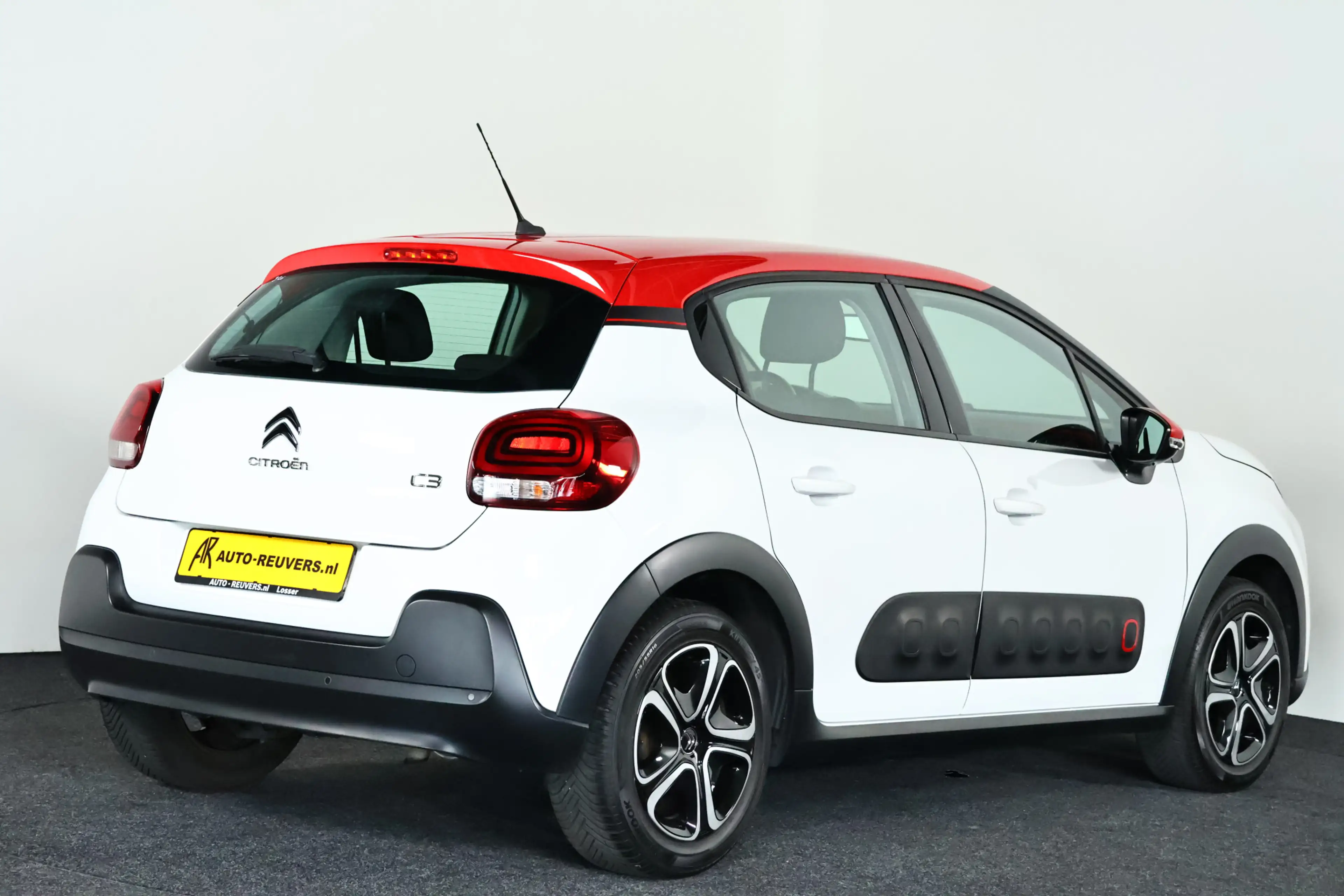 Citroen C3 1.2 PureTech S&S Shine Airco / Bluetooth / Carplay — photo 2