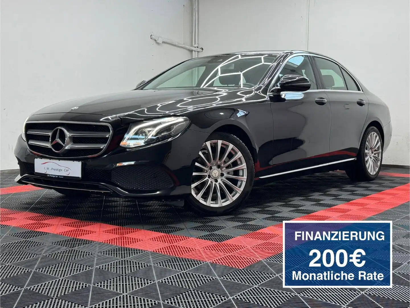 Mercedes-Benz E 220 Lim. Avantgarde Aut. Navi Leder SHZ LED Schwarz - 1
