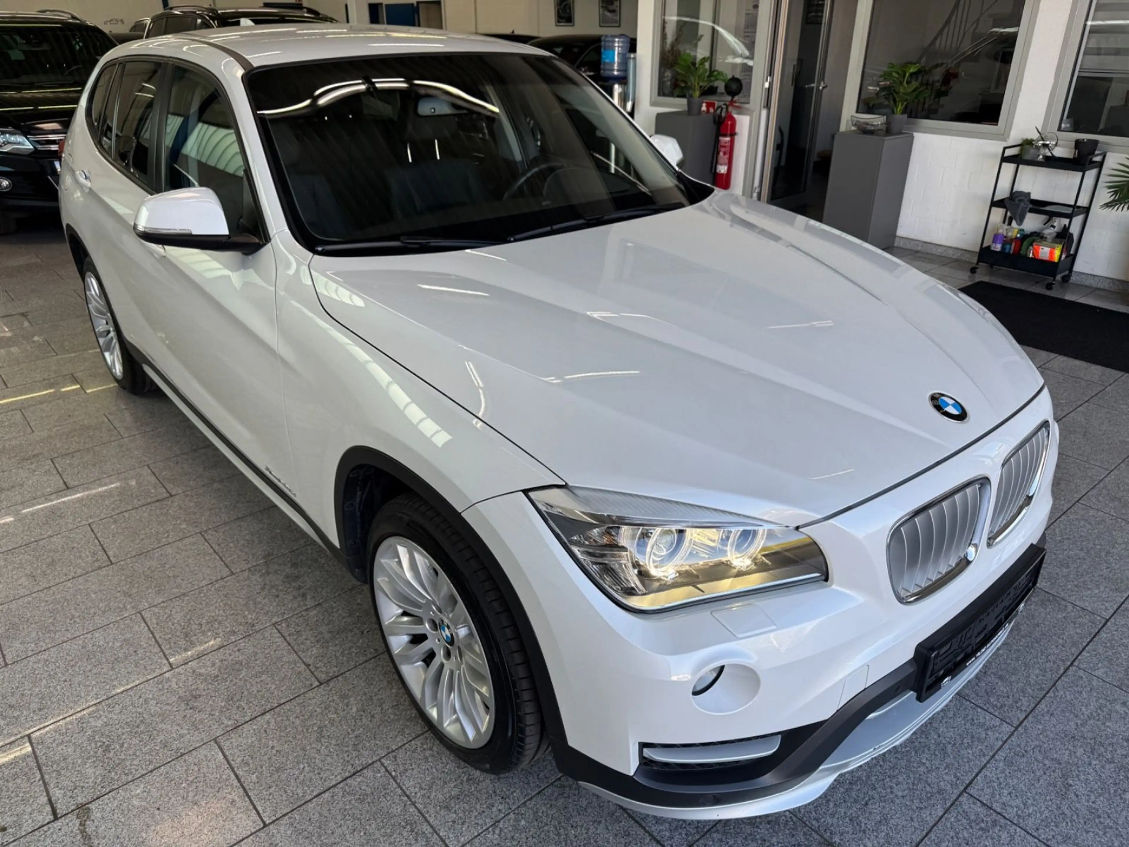 BMW X1 xDrive 20 d*X-LINE*AUT*BI-XN*PDC*AHK*TMP*1-HD — photo 5