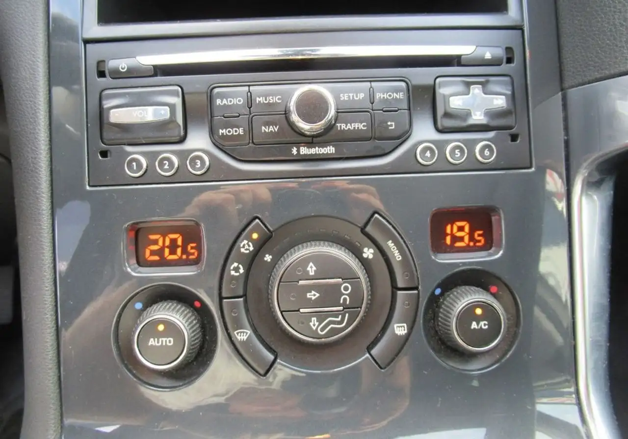 Peugeot 3008 3008 — photo 21