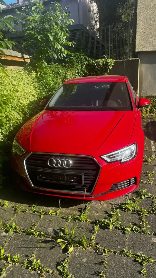Audi A3 A3 Sportback g-tron 30 g-tron Sportback S Rot - 1