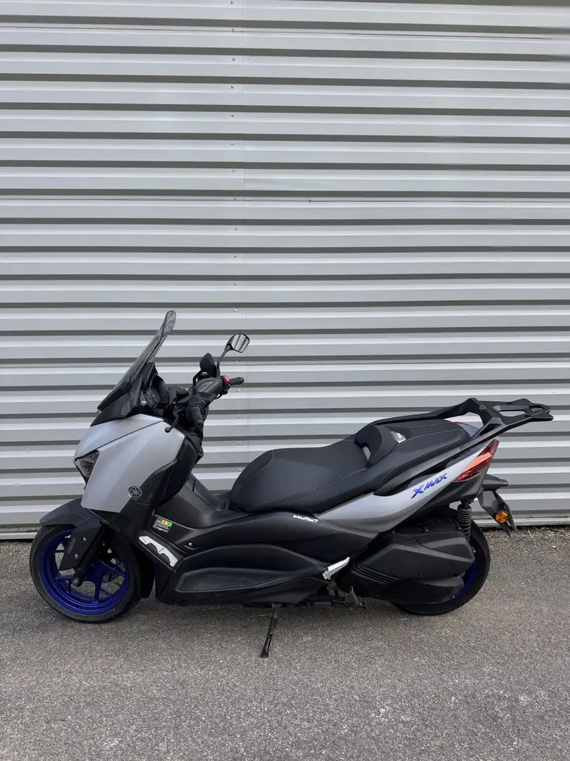 Yamaha X-Max 300 - 2
