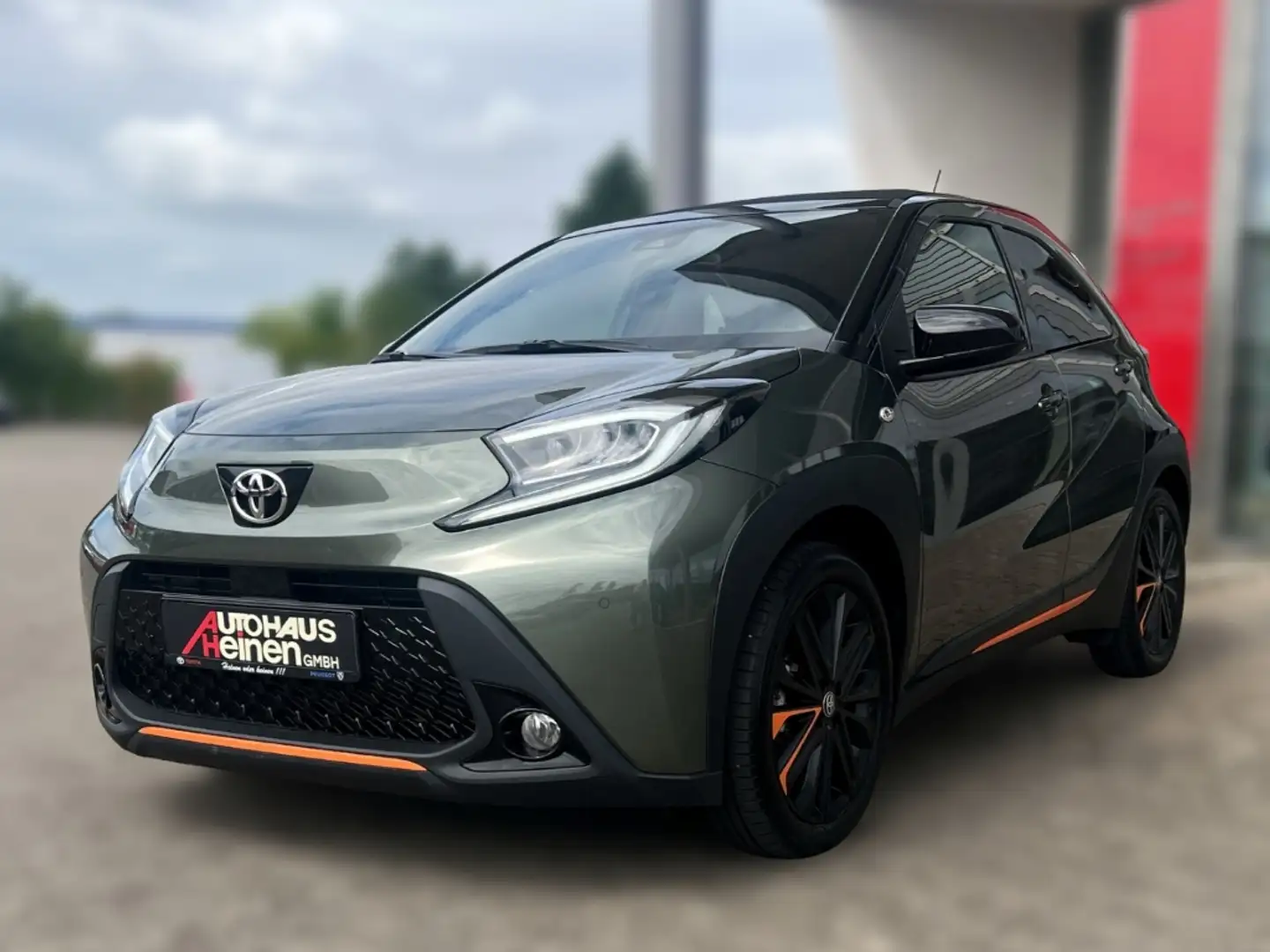 Toyota Aygo X Air Limited 1.0 VVT Automatik - Navi Faltdach Soun Grün - 2