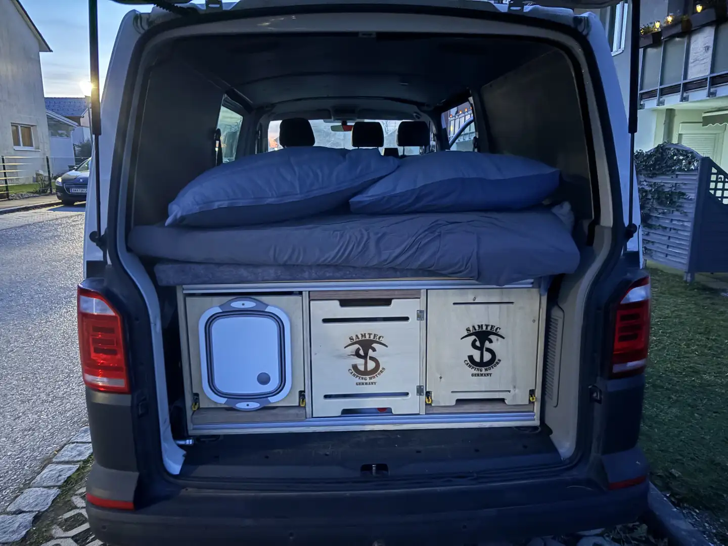 Volkswagen T6 Transporter Weiß - 1