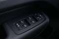 Volvo XC60 2.0 T6 Plug-in hybrid AWD Ultimate Dark 350pk Pano Zwart - thumbnail 22