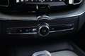 Volvo XC60 2.0 T6 Plug-in hybrid AWD Ultimate Dark 350pk Pano Zwart - thumbnail 14