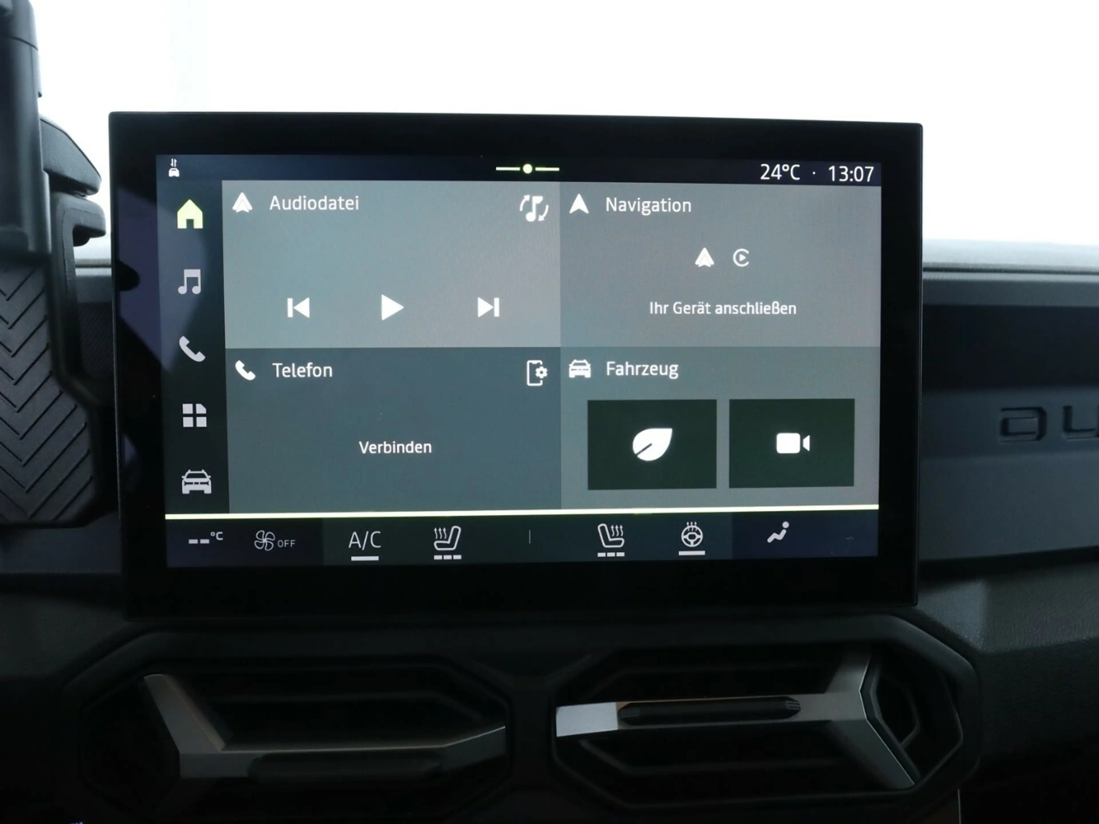 Dacia Duster TCe 130 Journey MILD HYBRID — photo 8