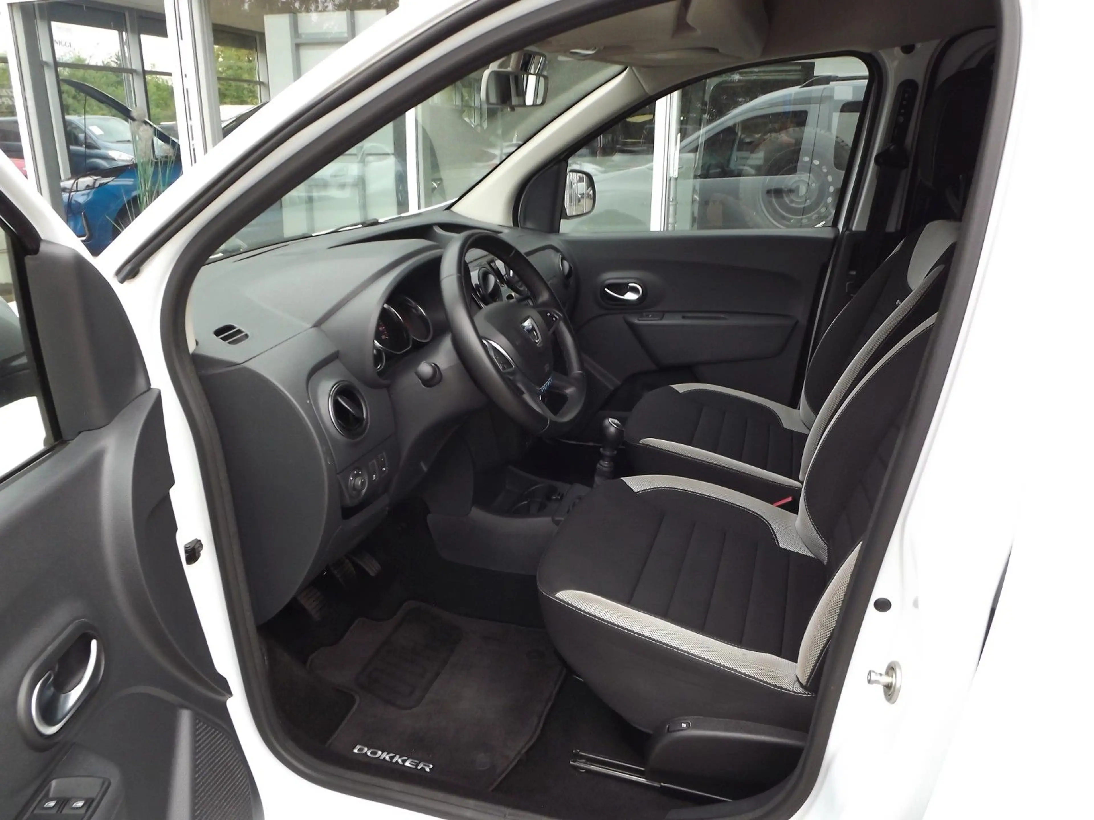 Dacia Dokker Stepway*SHZ*Klima*AHK — photo 15