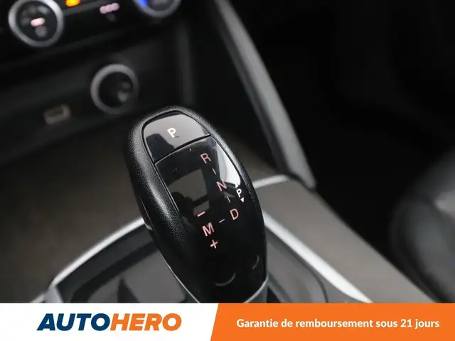 Alfa Romeo Stelvio view 14