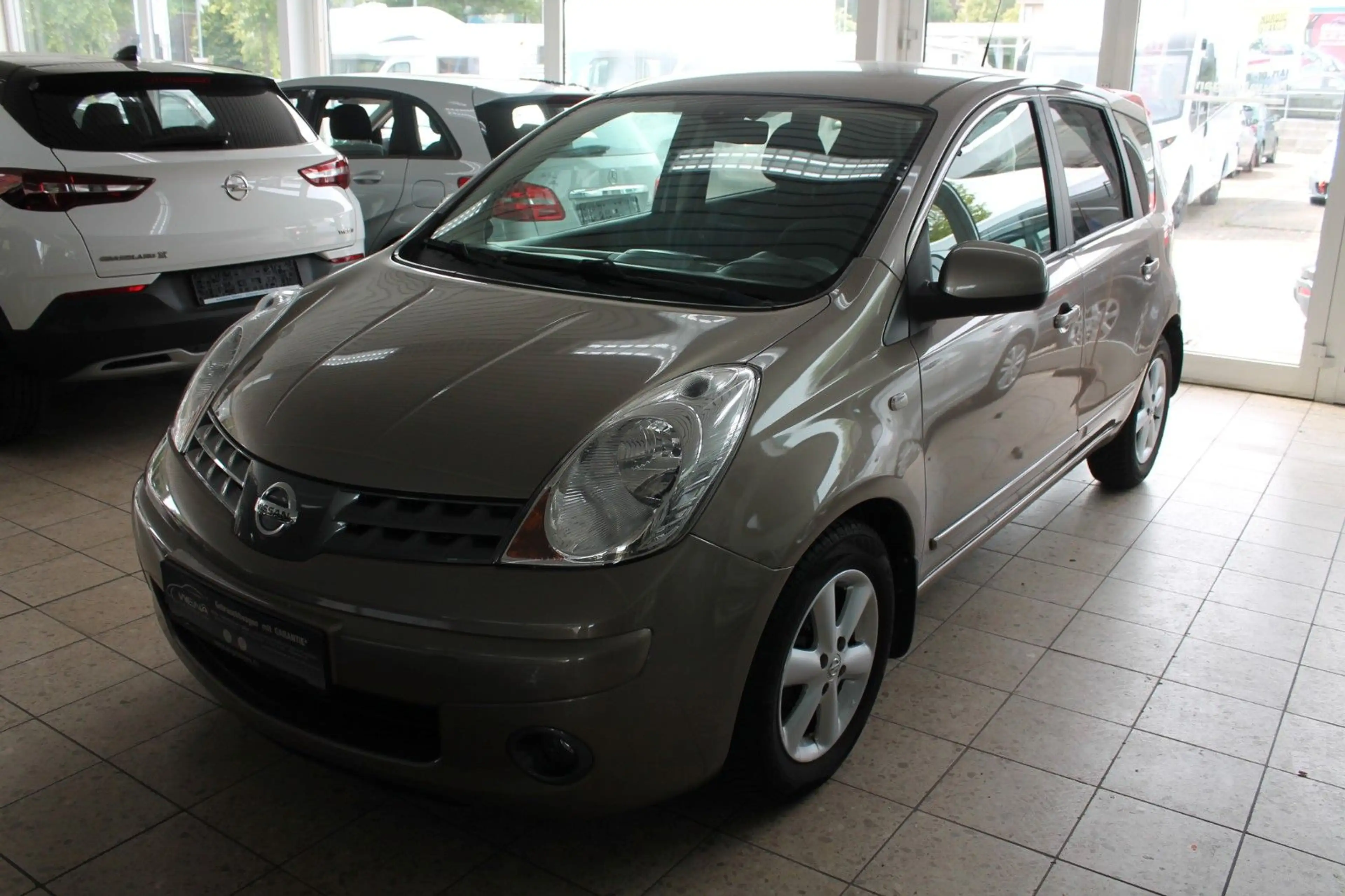 Nissan Note Acenta — photo 2