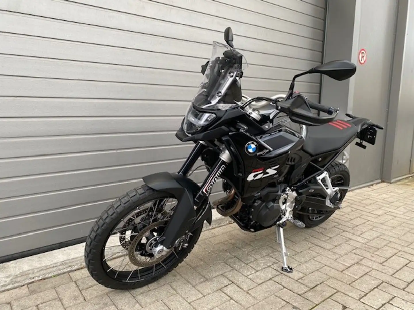 BMW F 900 GS 0 Schwarz - 2