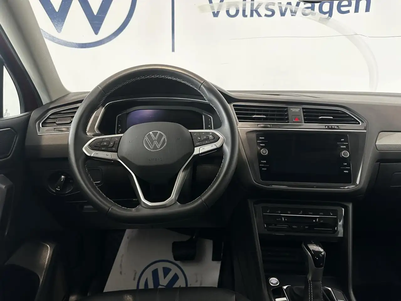 Volkswagen Tiguan снимка Volkswagen Tiguan