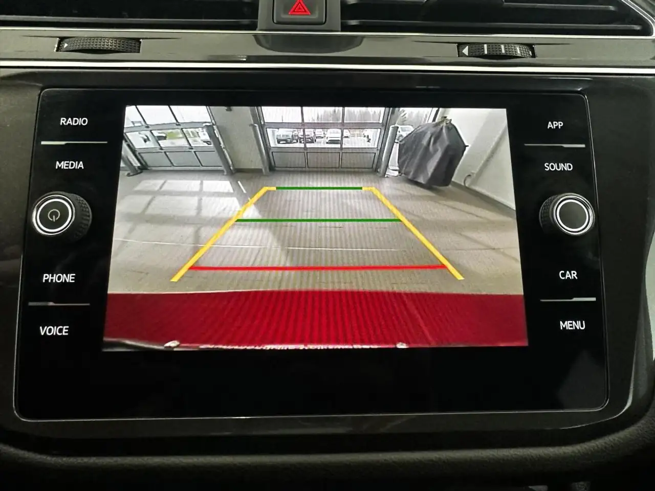 Volkswagen Tiguan снимка Volkswagen Tiguan