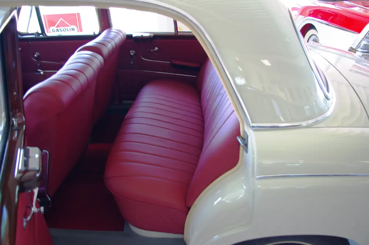 Mercedes-Benz 220 S komplett restauriert D-Auto, foto 9