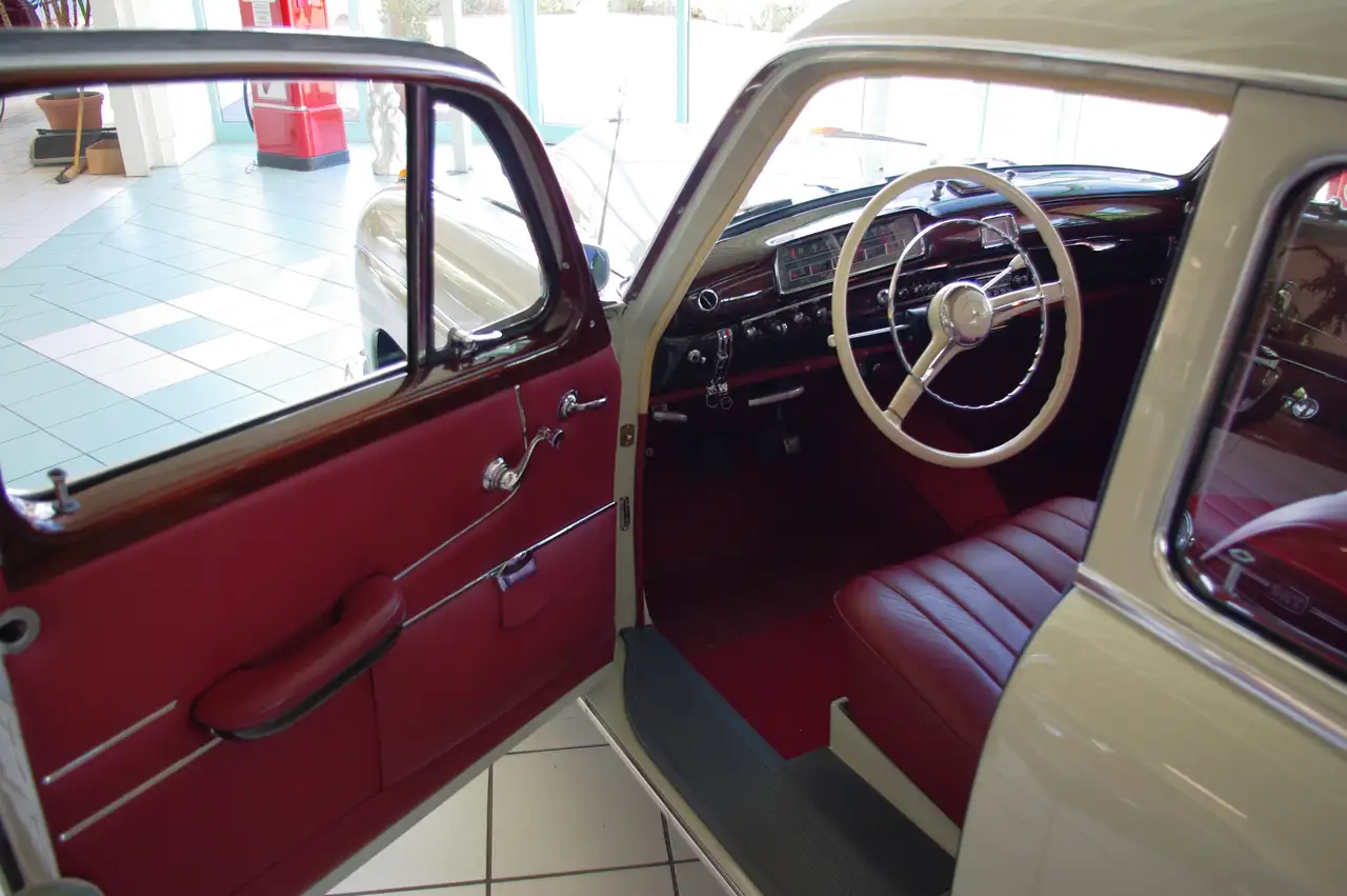 Mercedes-Benz 220 S komplett restauriert D-Auto, foto 8