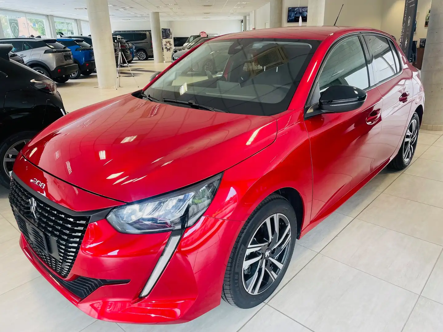 Peugeot 208 1.2 PTech 100cv EAT-8 ALLURE Rot - 1