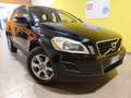 Volvo XC60 XC60 2.4 D4 AWD GEARTRONIC MOMENTUM GANCIO TRAINO Nero - thumbnail 2