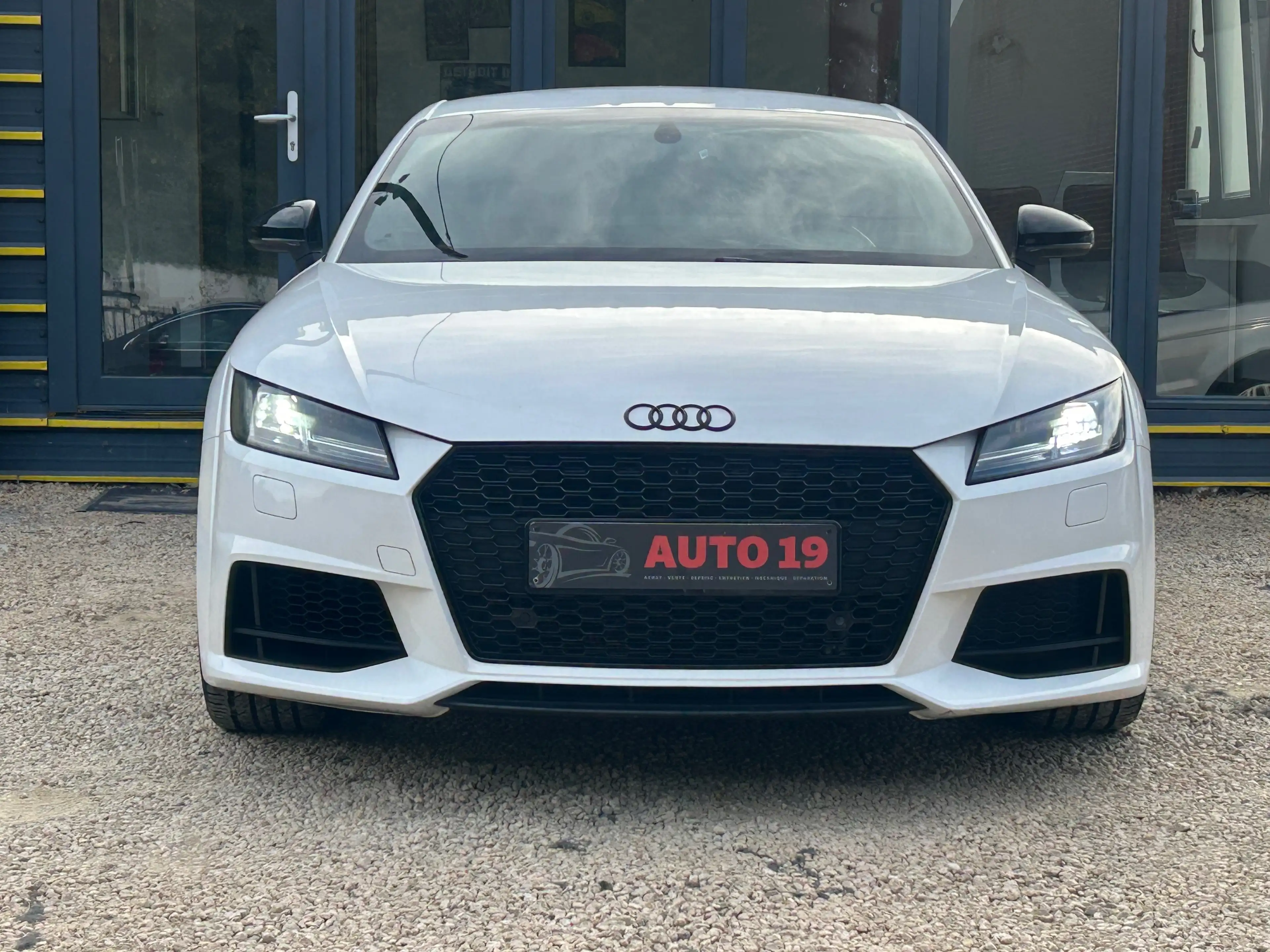 Audi TT TT Coupé 2.0 TDi ultra S line (TVAC%21) — photo 2