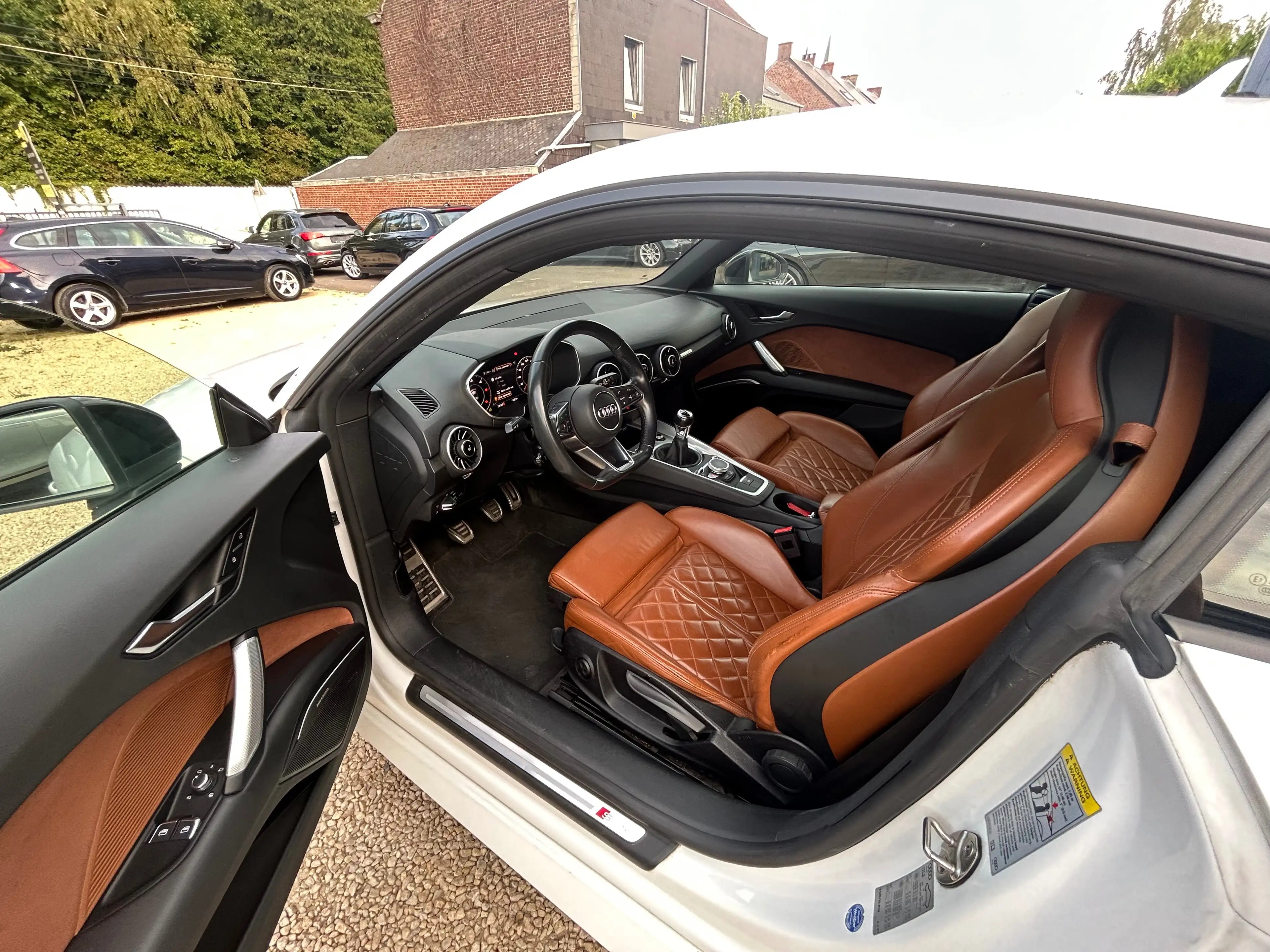 Audi TT TT Coupé 2.0 TDi ultra S line (TVAC%21) — photo 11