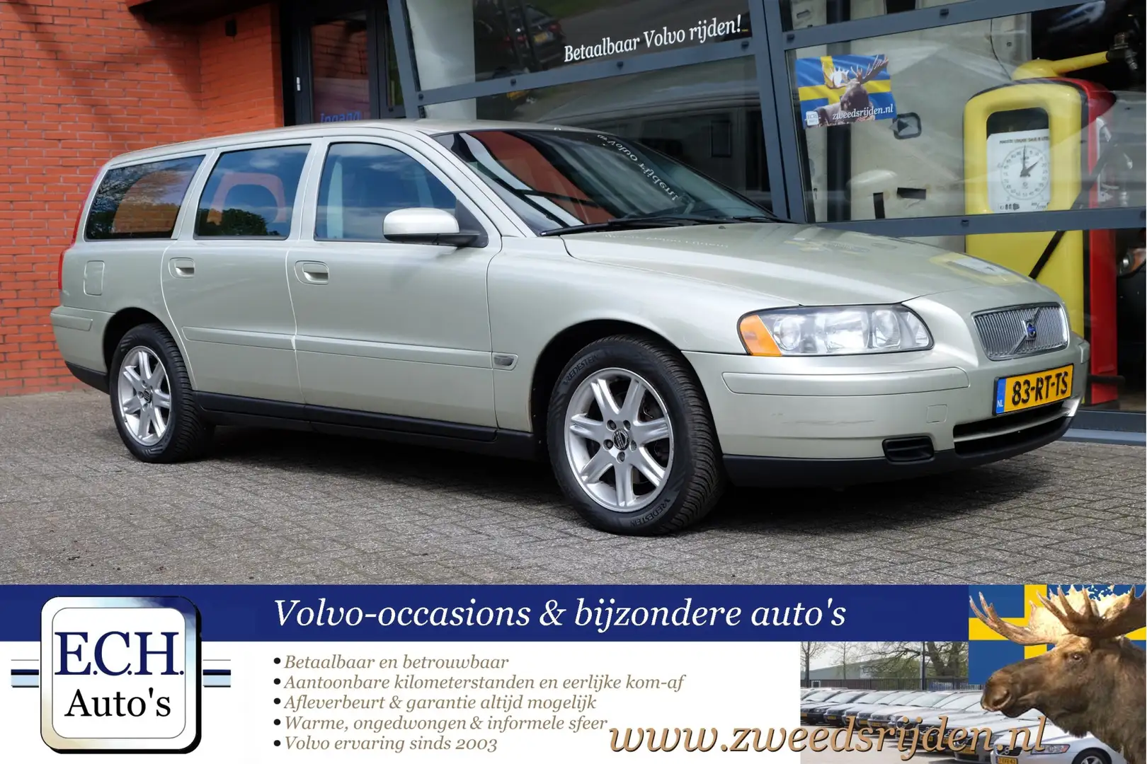 Volvo V70 2.4 170 pk Aut. Edition, Trekhaak, Airco, Cruise C Beige - 1