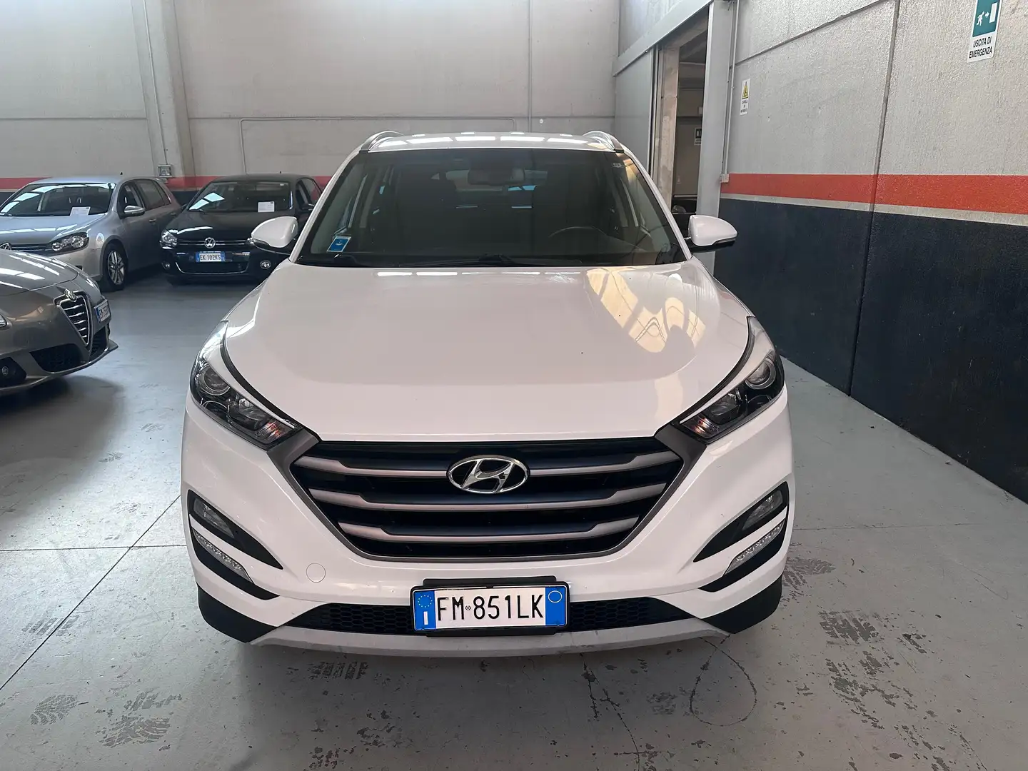 Hyundai TUCSON Tucson II 2018 1.6 gdi Comfort Plus Pack 2wd Weiß - 2