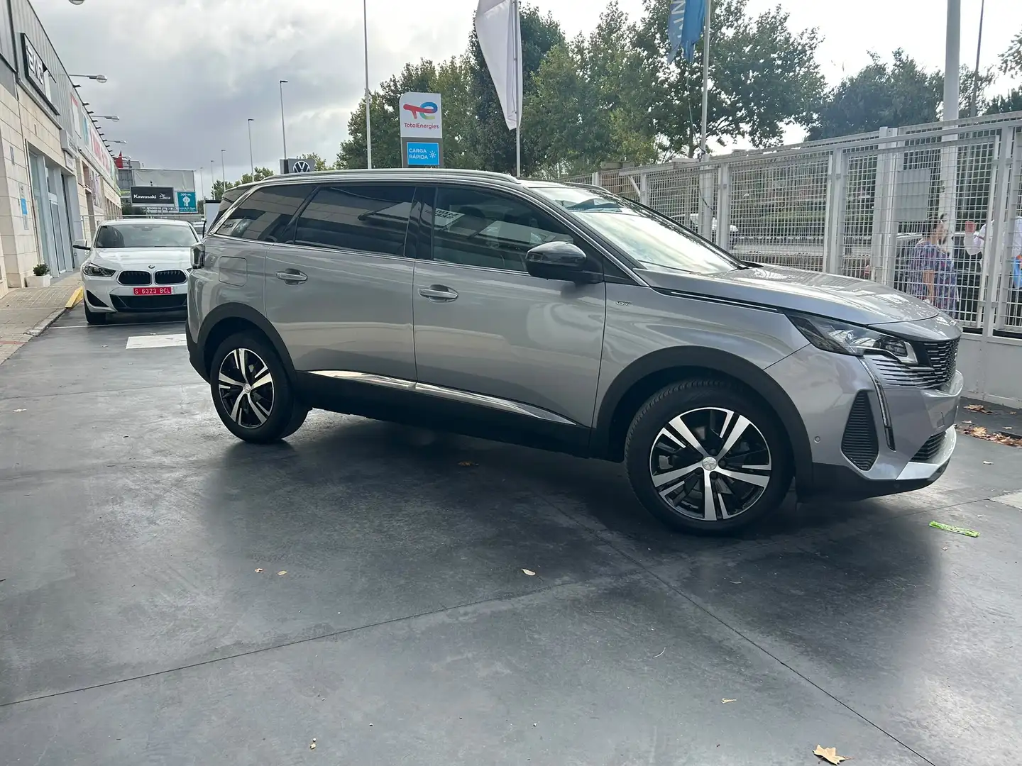 Peugeot 5008 1.5 BlueHDi 96kW S&S GT EAT8 - 1