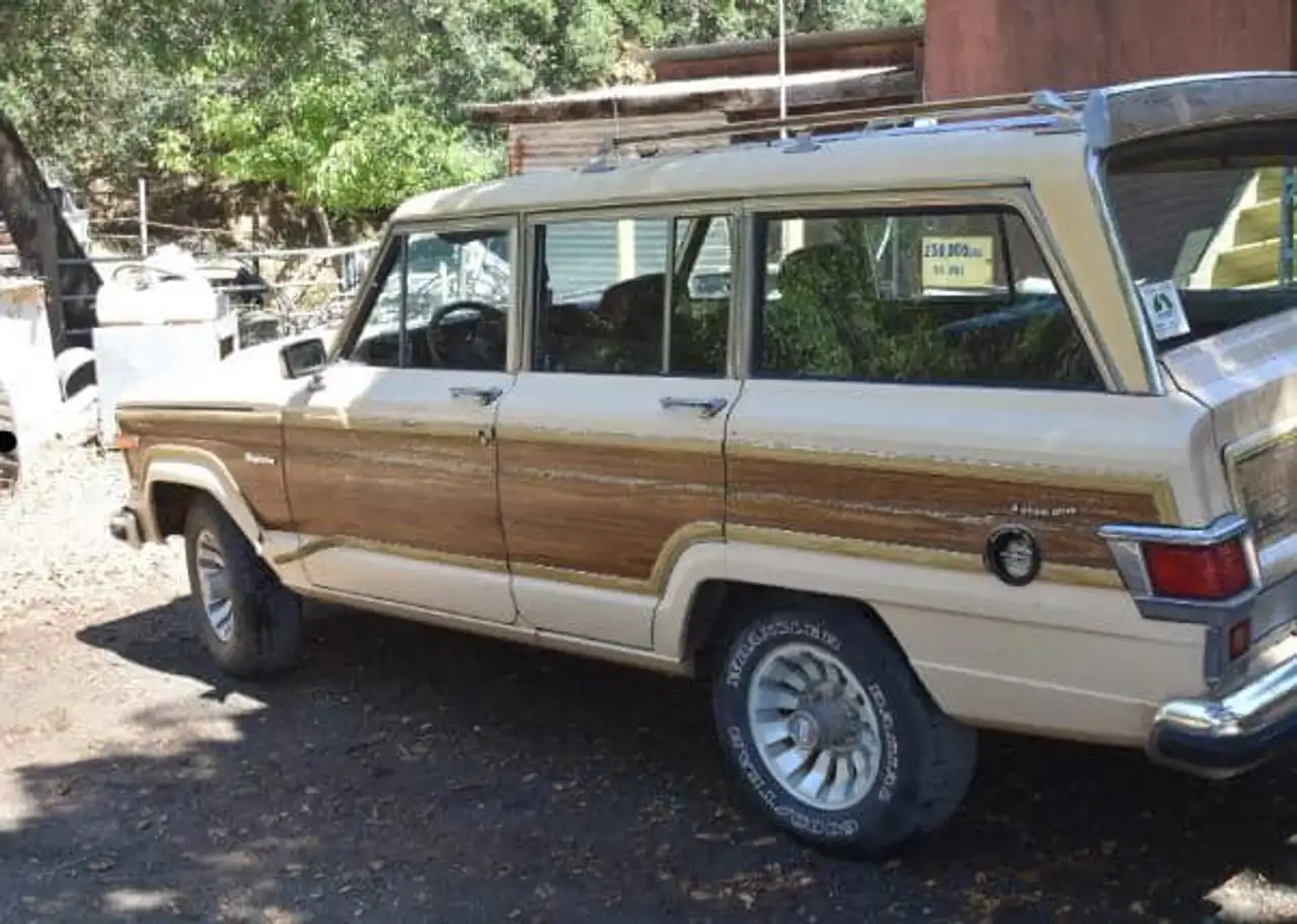 Jeep Wagoneer, foto 1